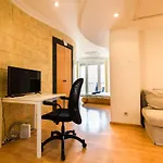 Apartamento de 65 m² en Distrito 05. Centro de la Ciudad - Belváros, con 1 habitación(es) y 1 baño(